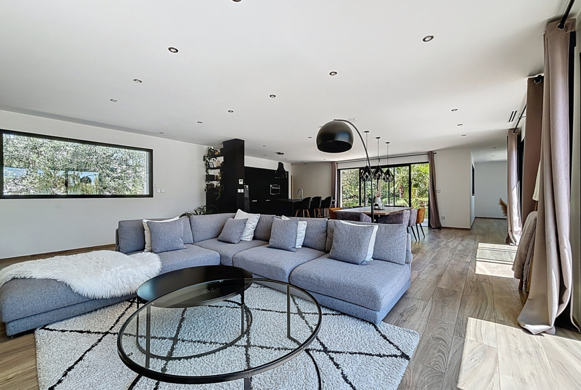 photo_0ee5df2f0147d0baa782b55e50f29a43