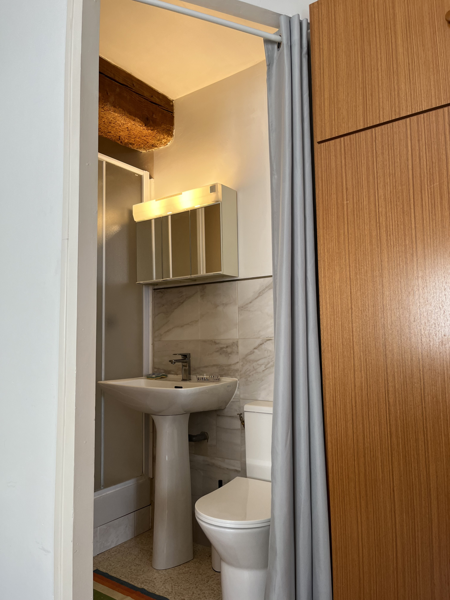 photo_2a77862386358403f8f4d3ce13a9a9bb