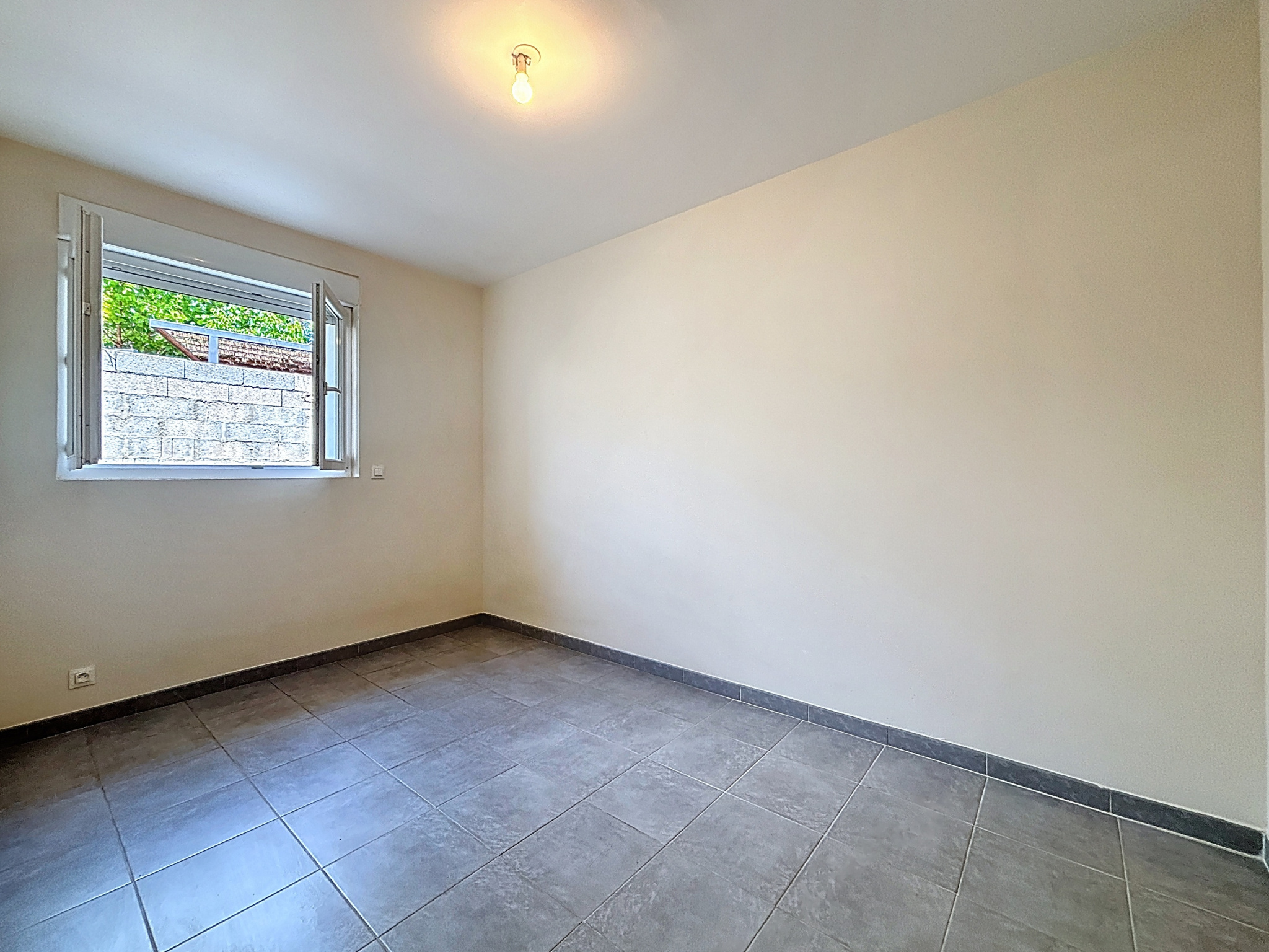 photo_325ac5530d8672f204ab208a182dbf26