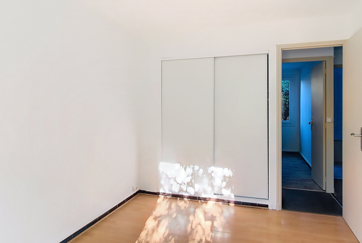 photo_37401aa5dd846bc82fa01db900a5281a