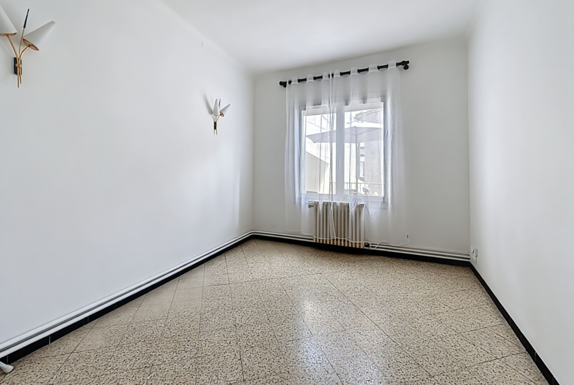 photo_443c9e2934fed4988635aa1d61e76a81