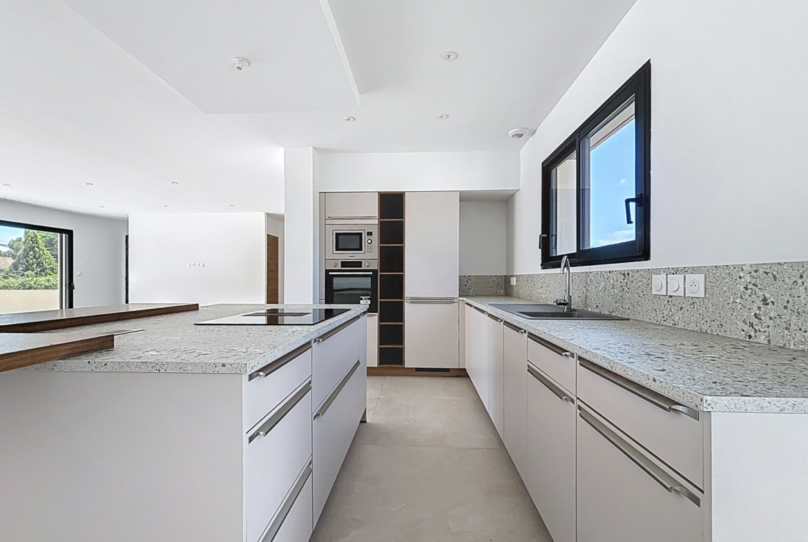 photo_48bc488a9491962bd6706e0f65f8abe7