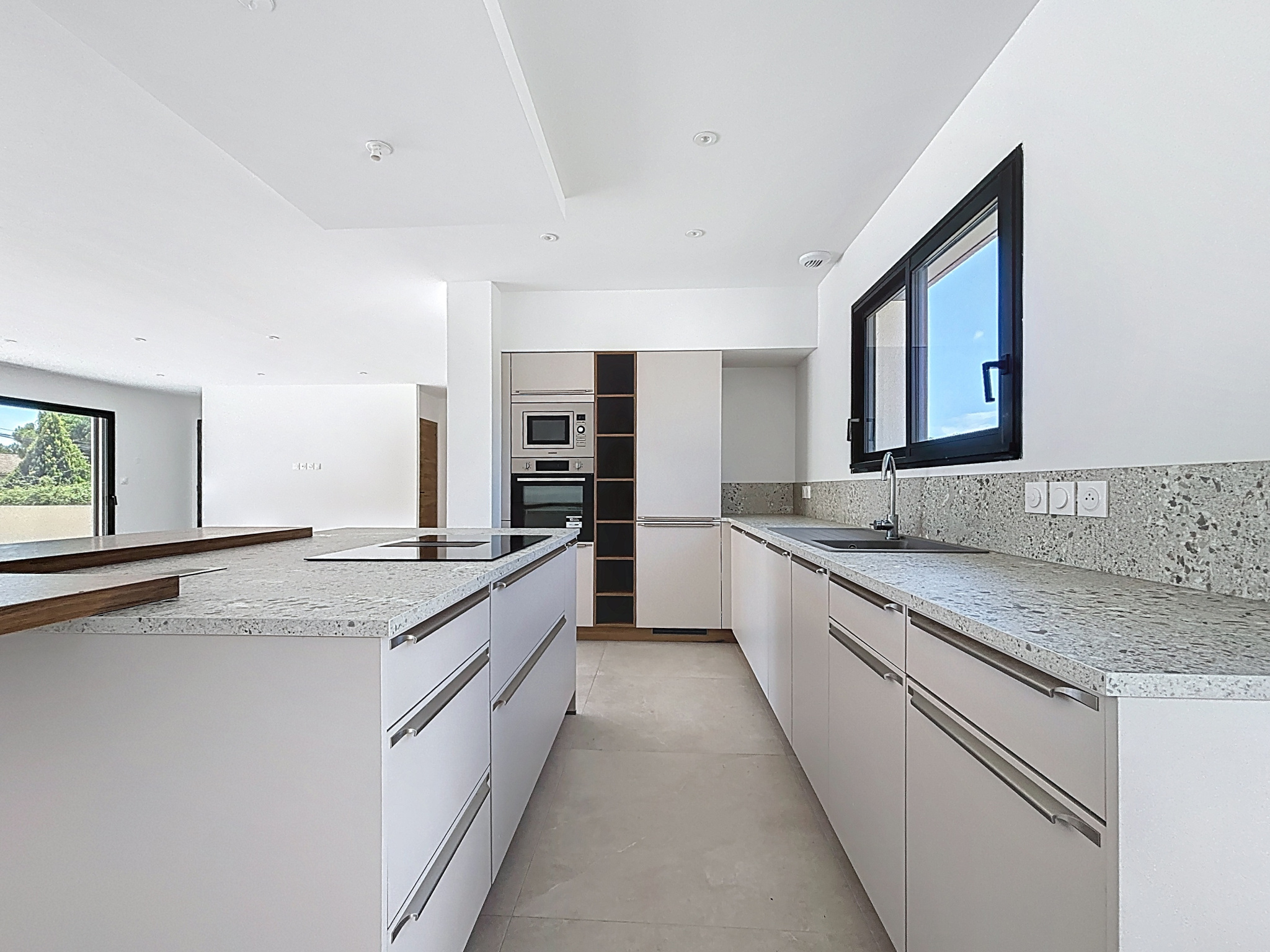 photo_48bc488a9491962bd6706e0f65f8abe7