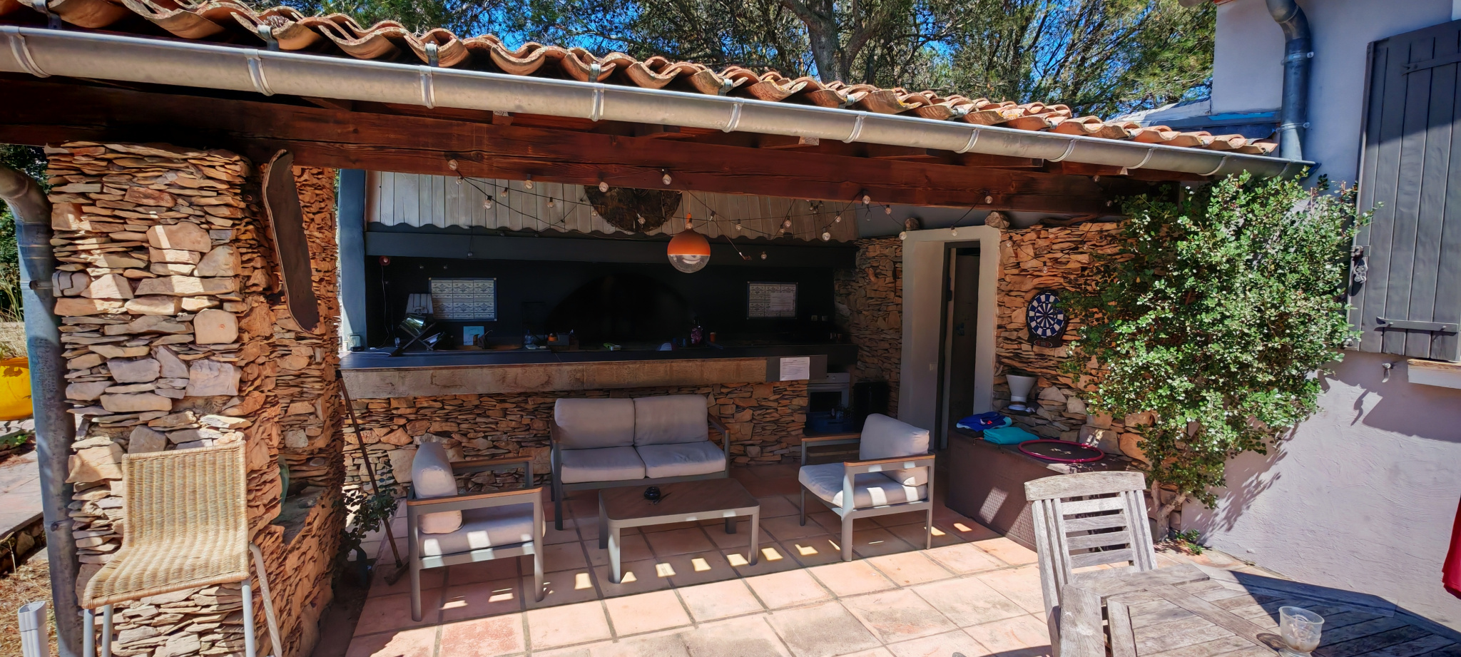 photo_4d6d497ea59fbfcf66269f1c31407124