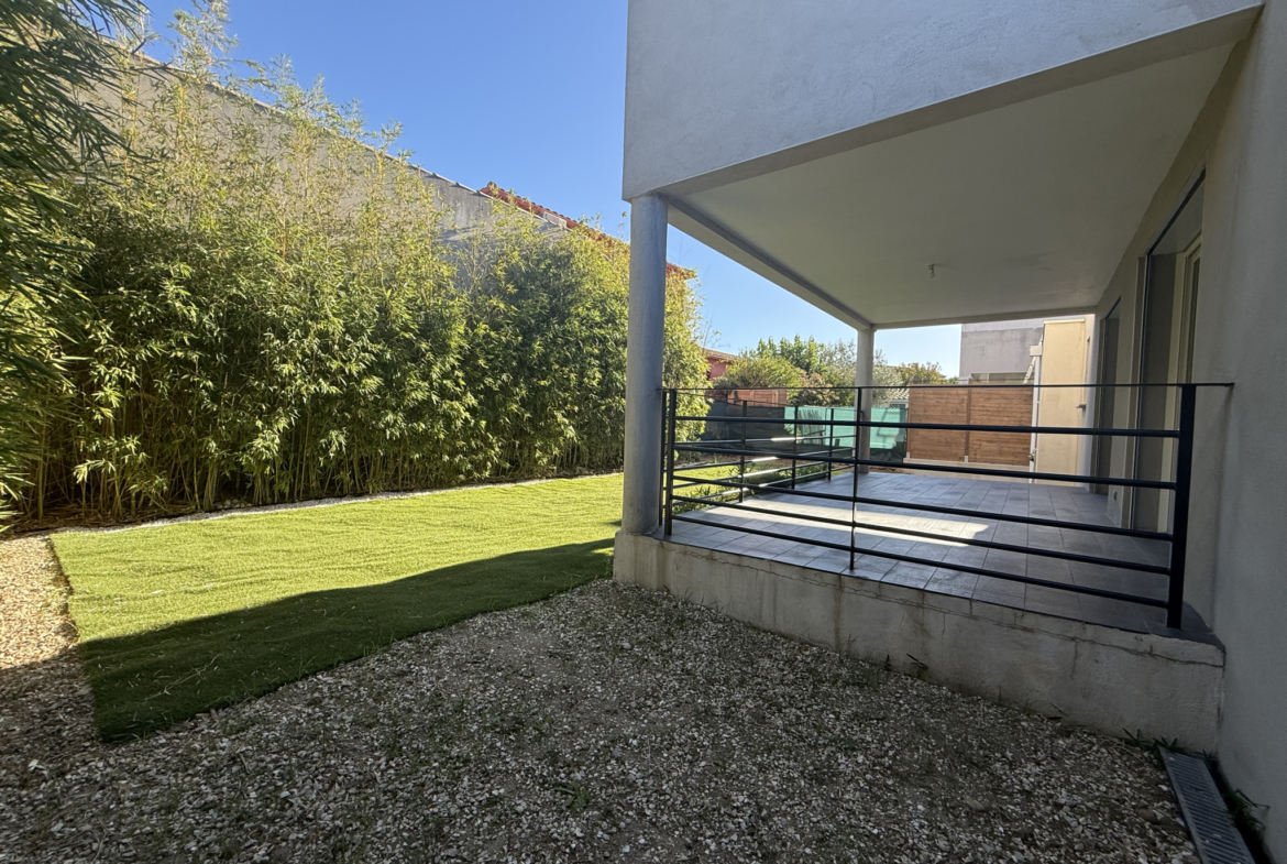 photo_4dcca78532112d769236f6d60fbb550e