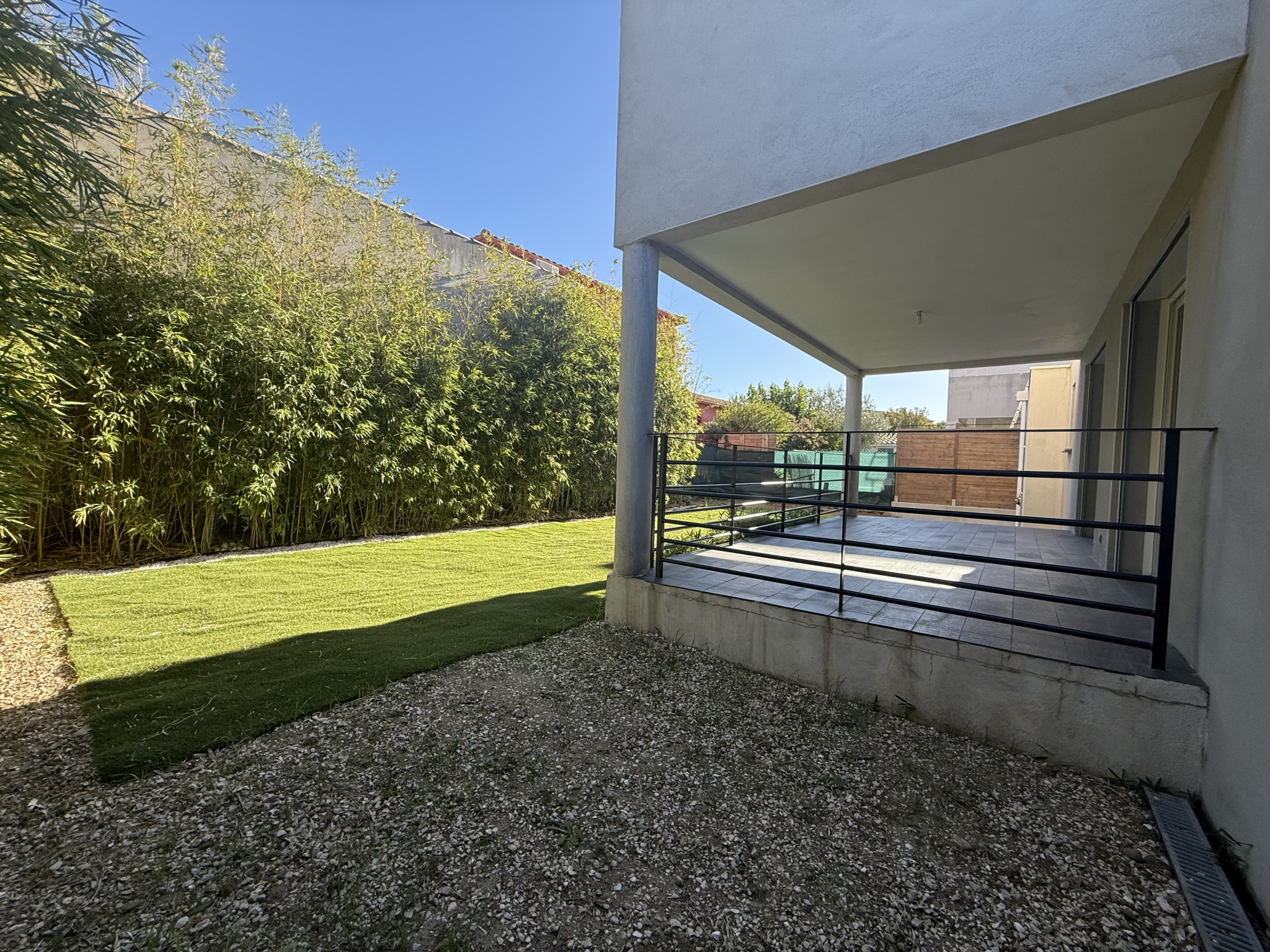 photo_4dcca78532112d769236f6d60fbb550e