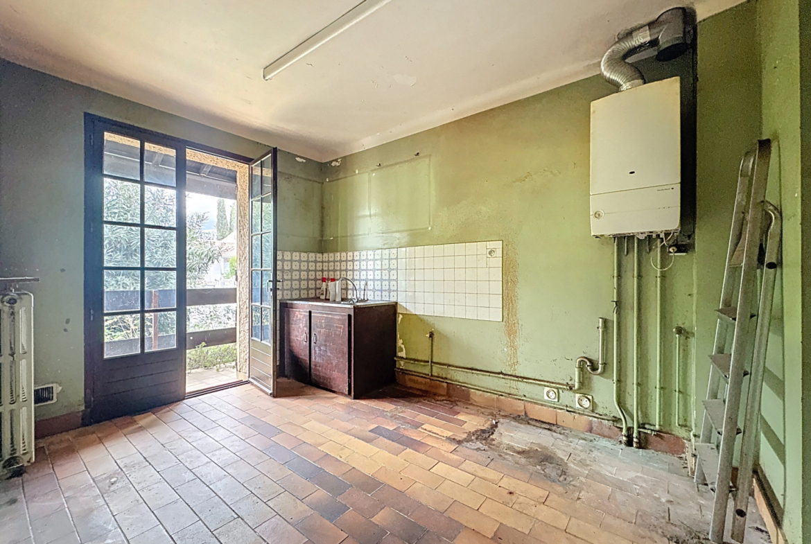 photo_528b49a8e72637259ae37e5ab1769015