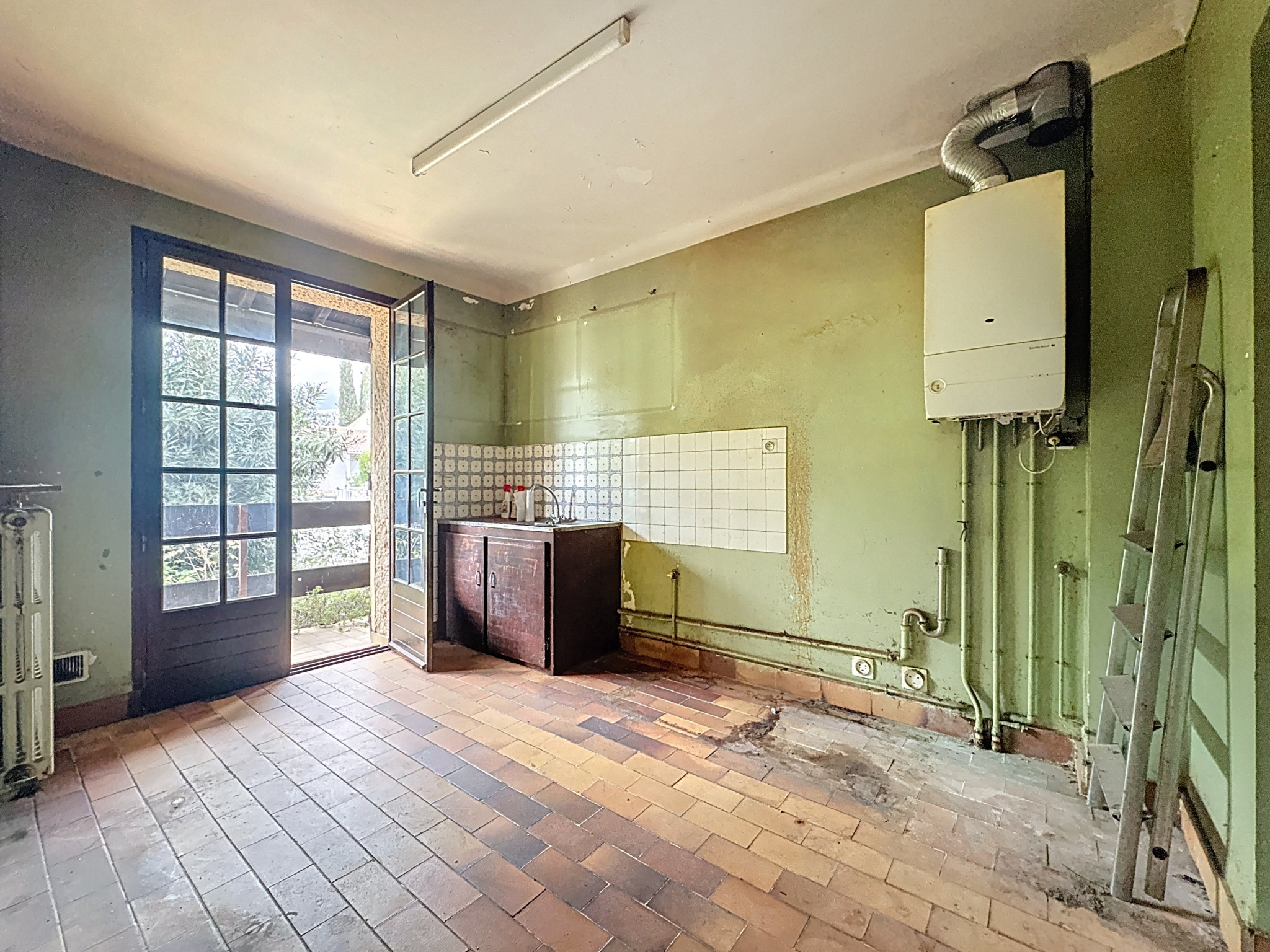 photo_528b49a8e72637259ae37e5ab1769015