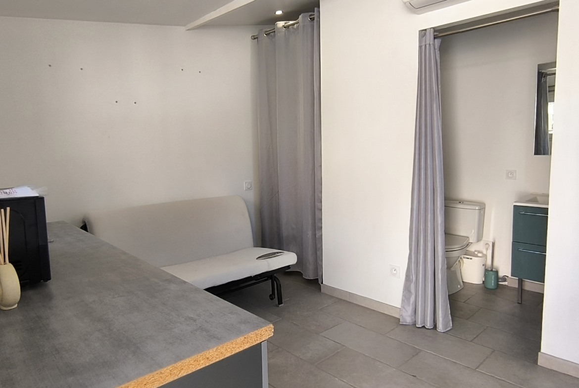 photo_5639505f7bfd2d8369c2e74ae1b559f6_Inc_0