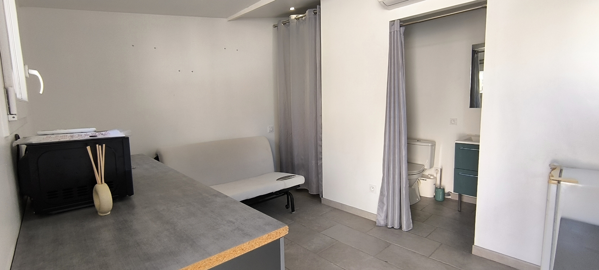 photo_5639505f7bfd2d8369c2e74ae1b559f6_Inc_0