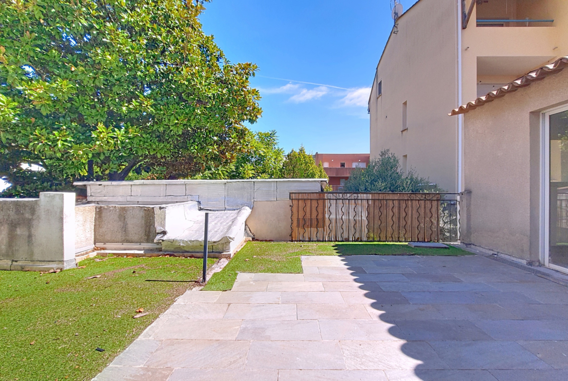 photo_56bfba0995f4fd0f11ac23b640ce615a