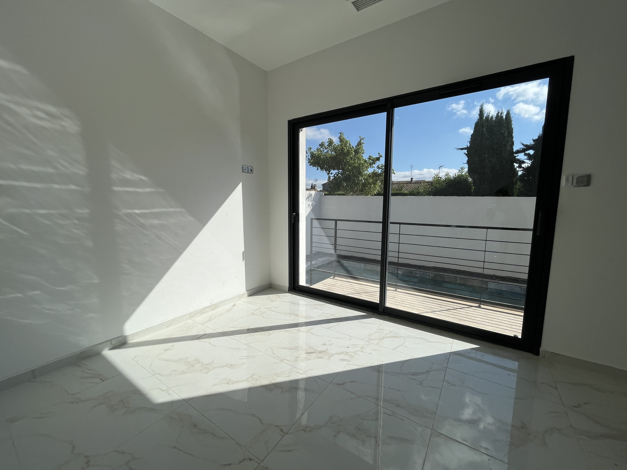 photo_5e7217cbac2c5b9c8b49e5dab7386228