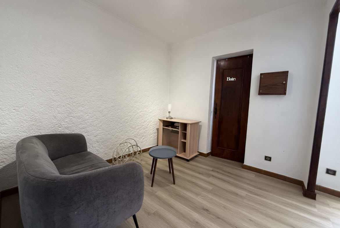 photo_5e9891f5a38dc297b936539a47f1aa45