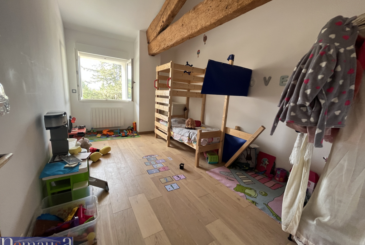 photo_65189e5a4bbc9a05c972a31ef2ef1958