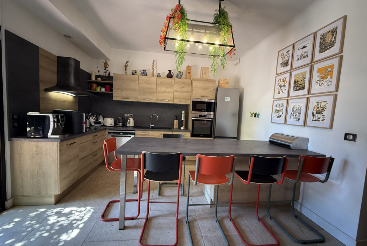 photo_6556fade4ef2215a84f7f47c1a44d153