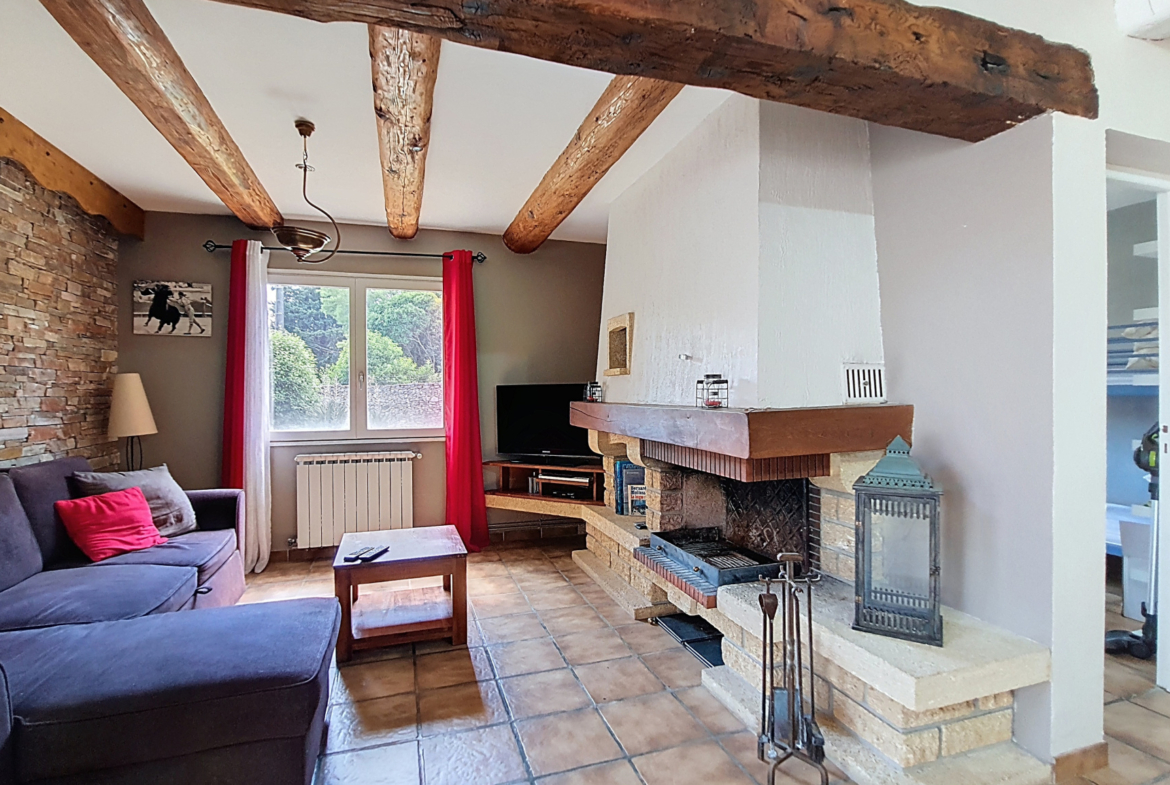 photo_66f7223b7e121189894a167a1e23ff93