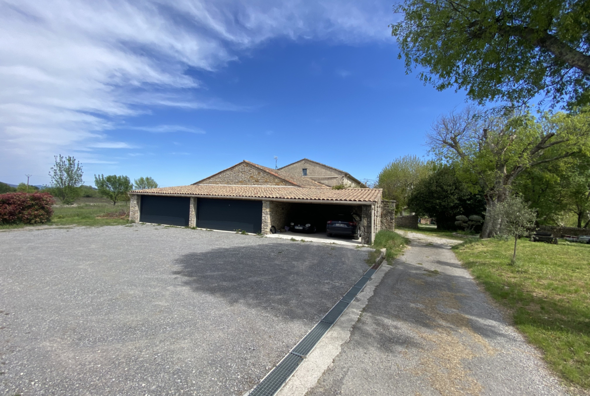 photo_7758894e77bdcc725b25ccbfd3c975ac