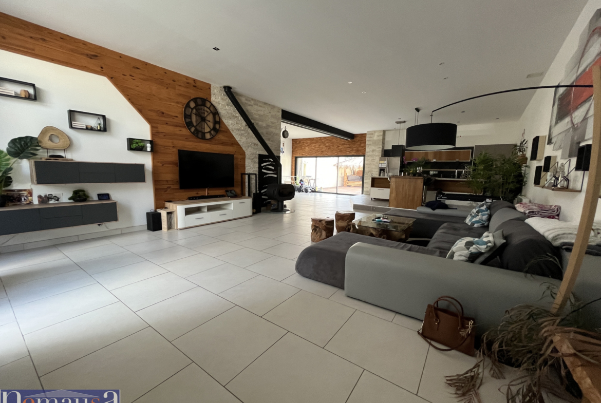 photo_82febdd2aad27b032f5ae32aa4334840