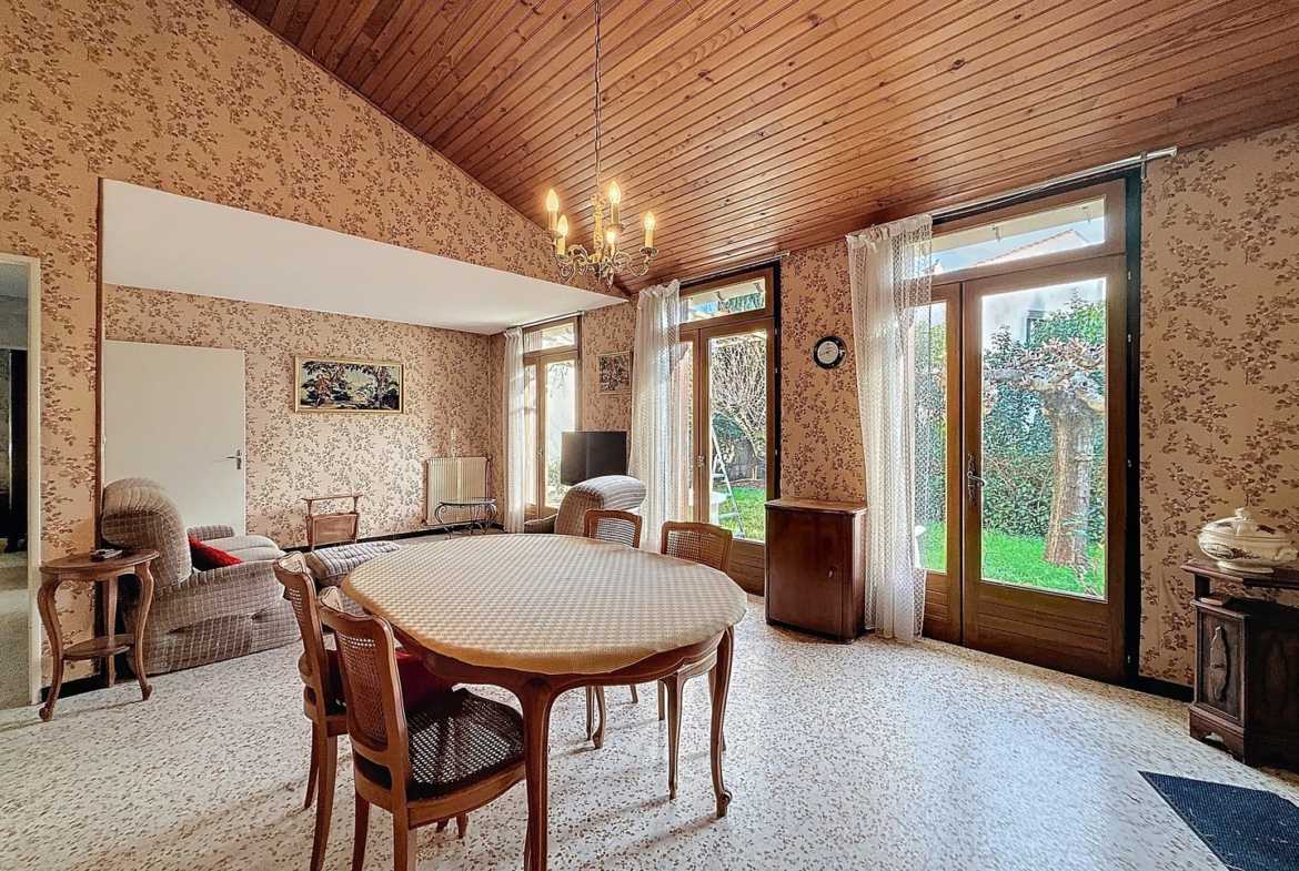 photo_93d2d20c14c8e07254af2052a0484062