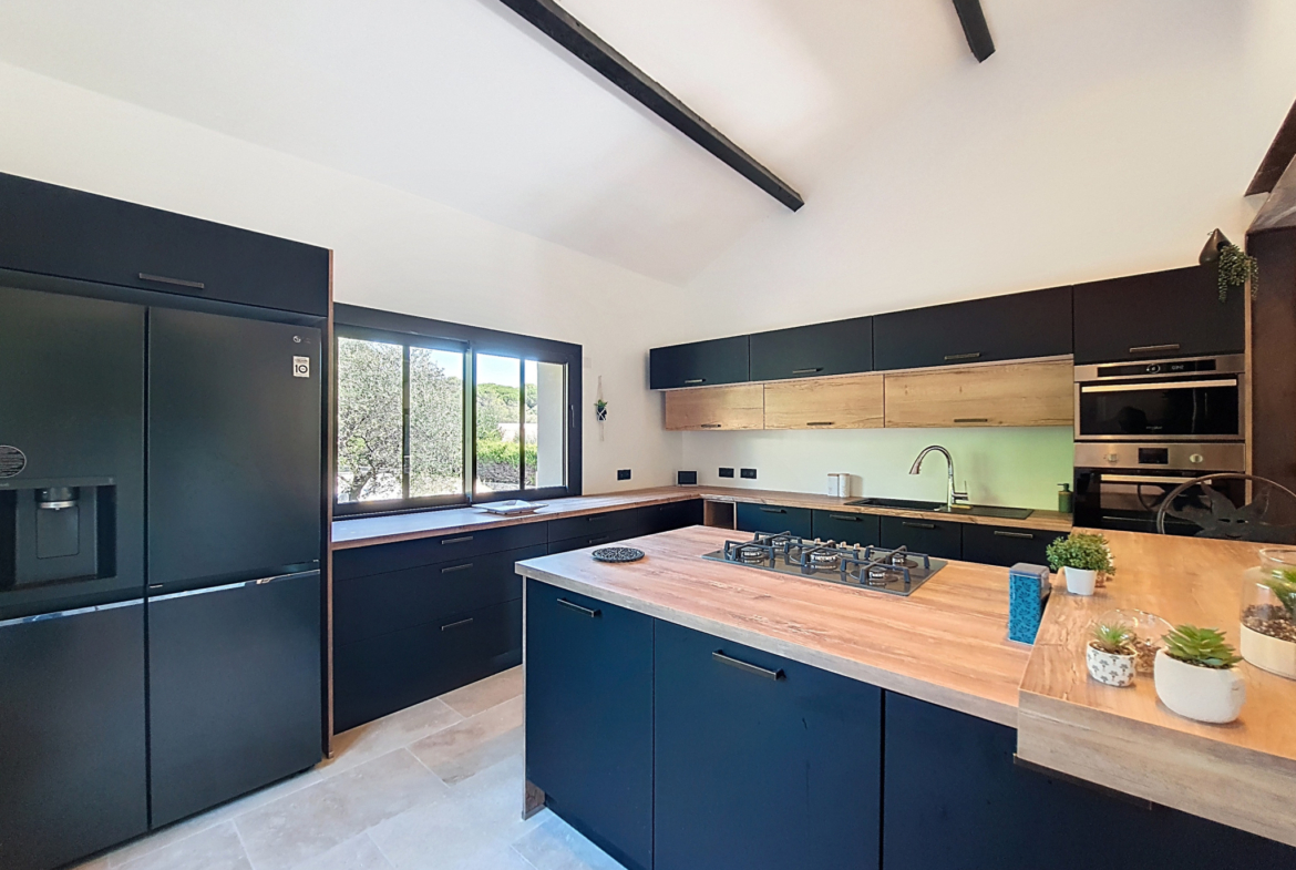 photo_9ff8697286e98e2a7d2fa48e26154b78