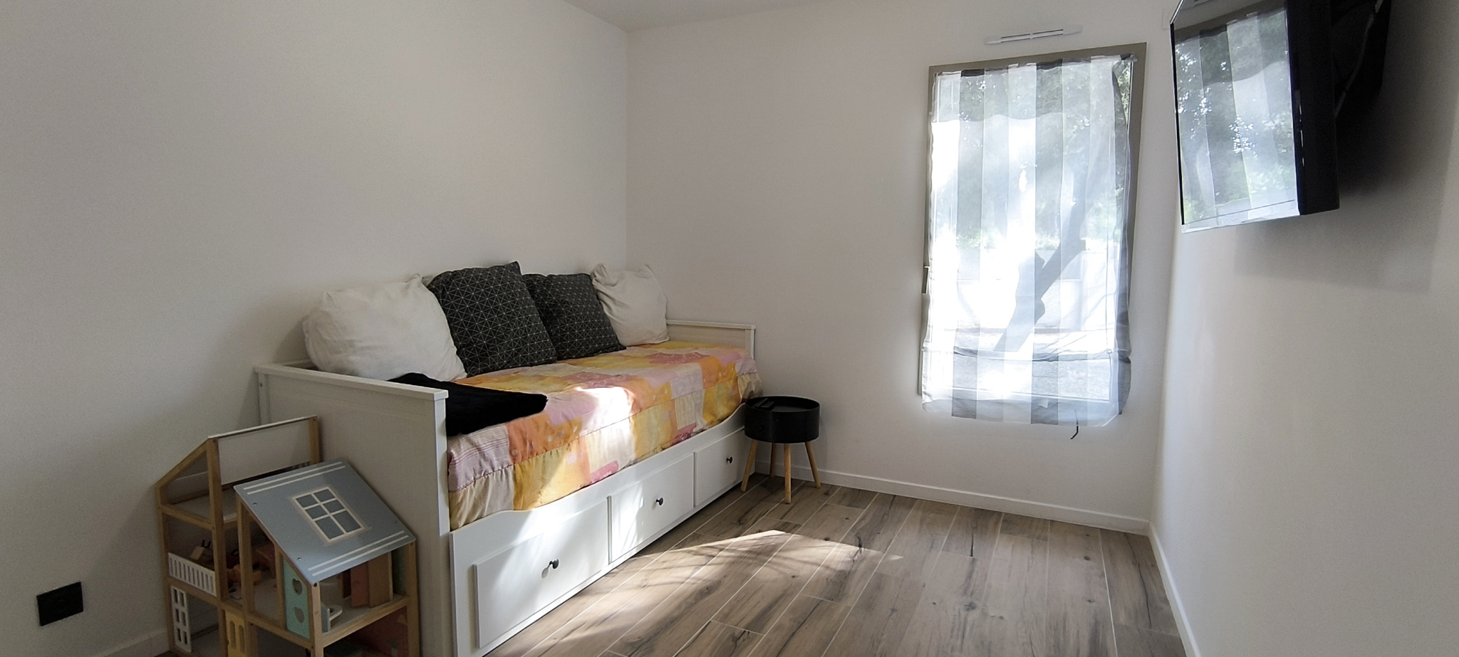 photo_b6a59636ac194e690a08cad18a9b4aa6_Inc_0