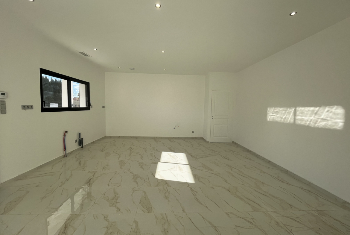 photo_bbee7b2ca66346ac822d4f4854da43bc