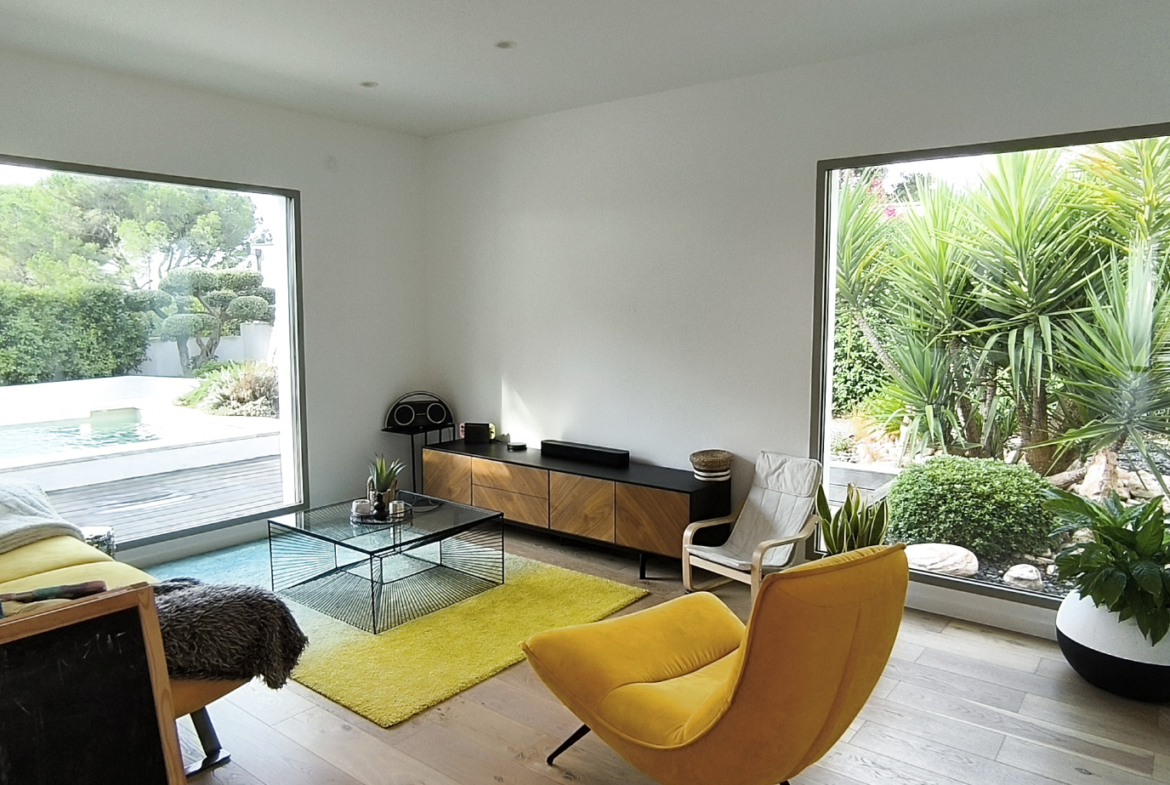 photo_bdf926cc90bf36b9bb4a940a0e1d195d_Inc_0