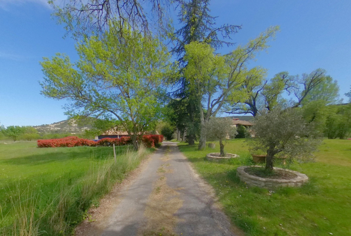 photo_e318812a1227c0c7a3acc8159dadcbe0