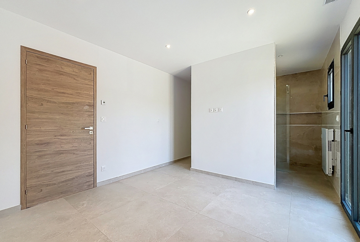 photo_e9546ce103f0edb8196a9153b95bb1b9