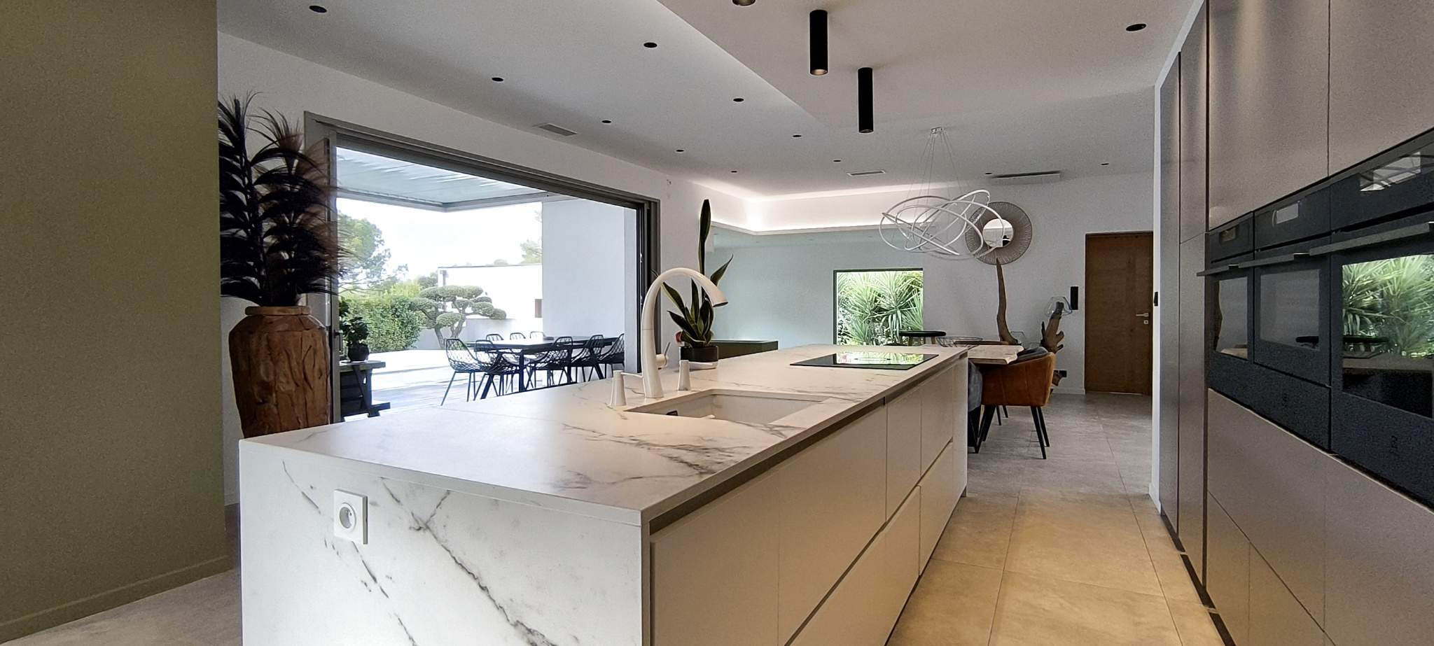 photo_f63be4395fd1a4071b3501b518ea15f8_Inc_0