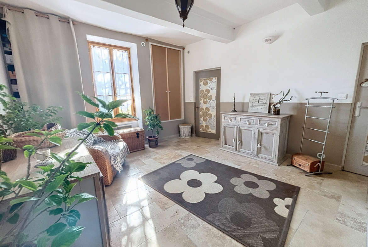 photo_6c09d51480485ad77209ea7042497b75