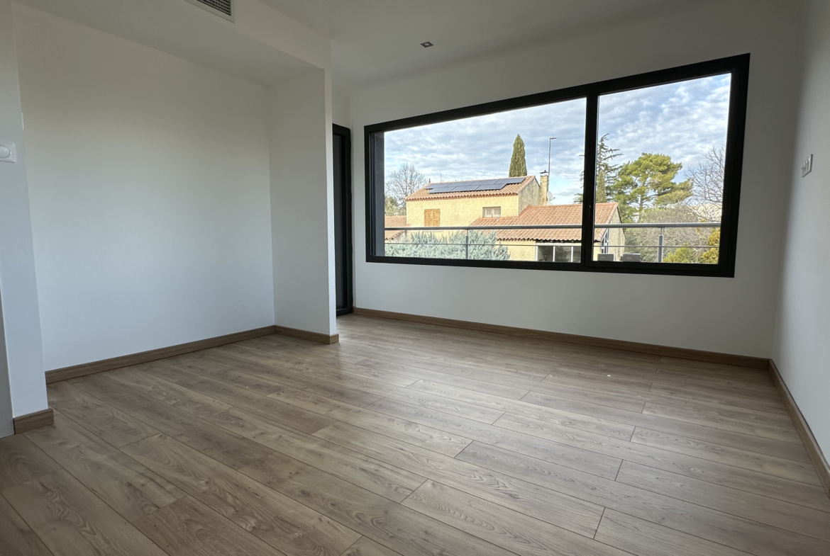 photo_ec5588b080692290e3b259fe24d6ac62