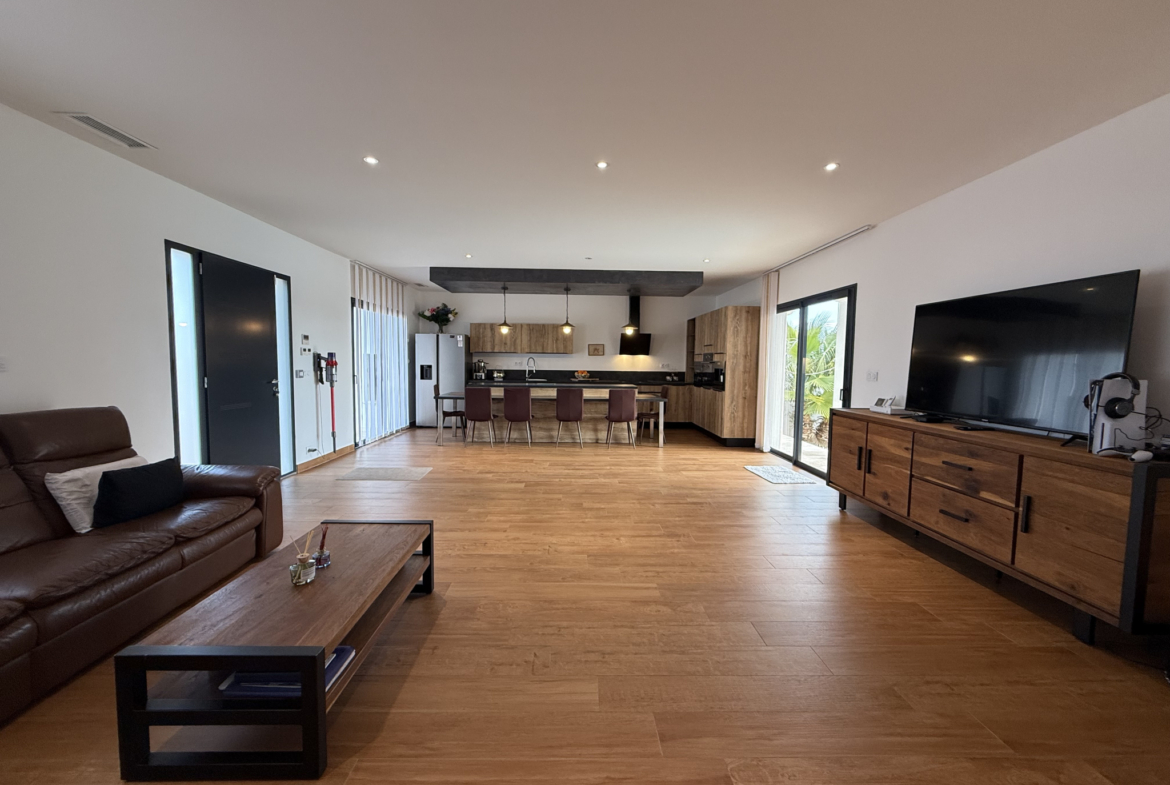 photo_37e9684e5240e48325aad91b5cb3f235