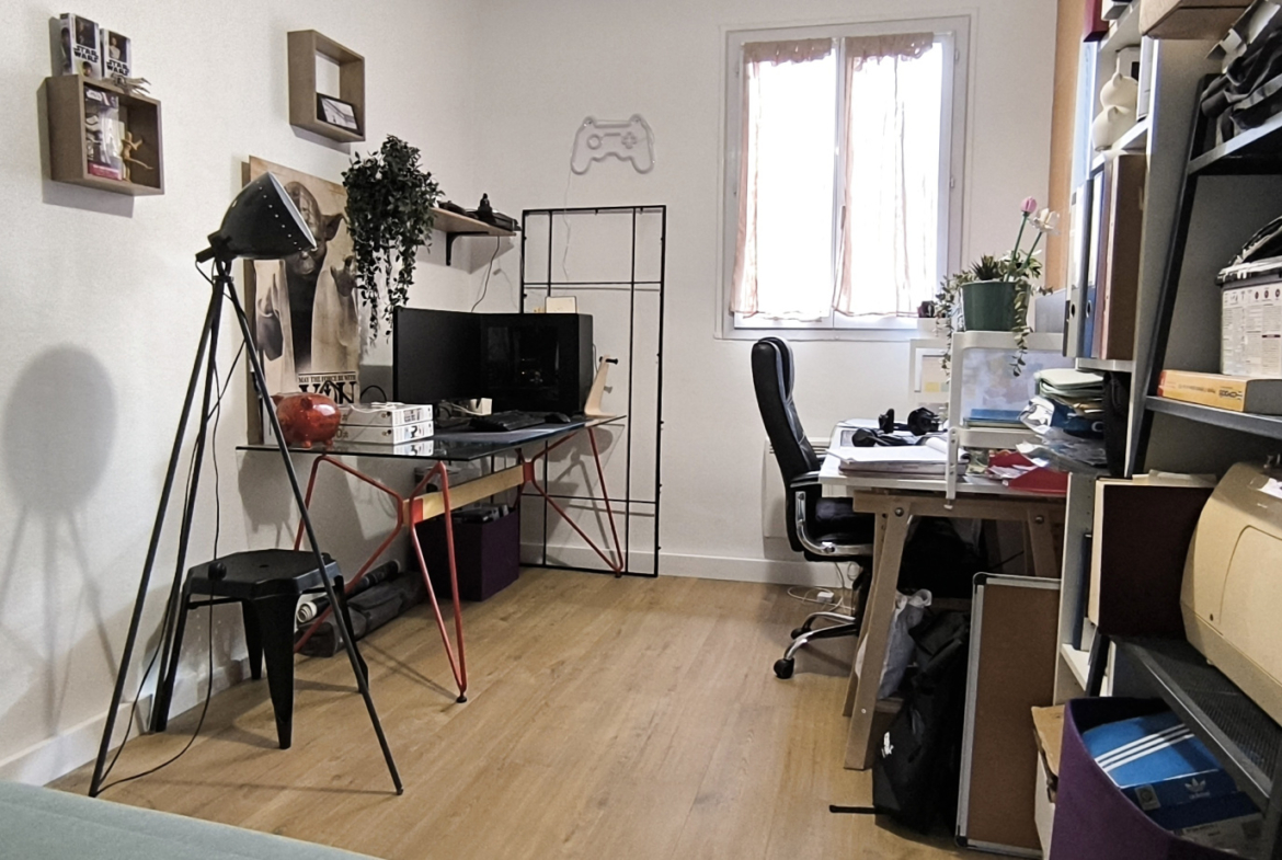 photo_6bc6c9e0e0544575a7d203119b291fa4_Inc_0