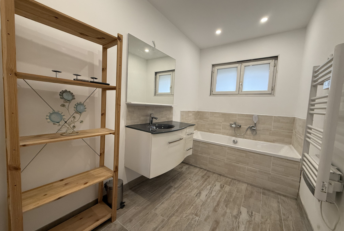 photo_e7b10c63a16bd117d0cca0983421e7c0