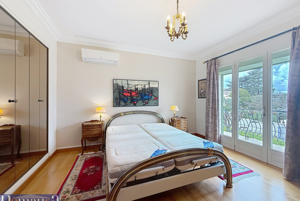 photo_0d915e3172afcfc30da5ac5c32cd8edf