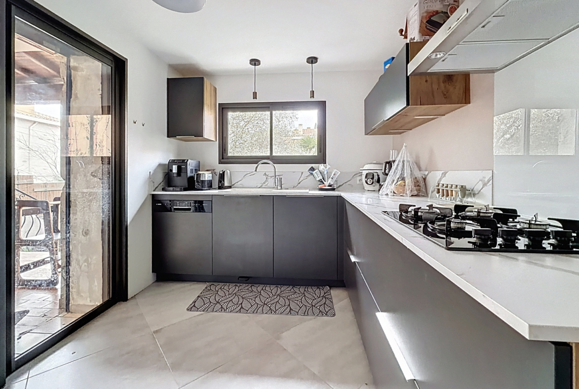 photo_3da699f38231bad76b885929d915376f