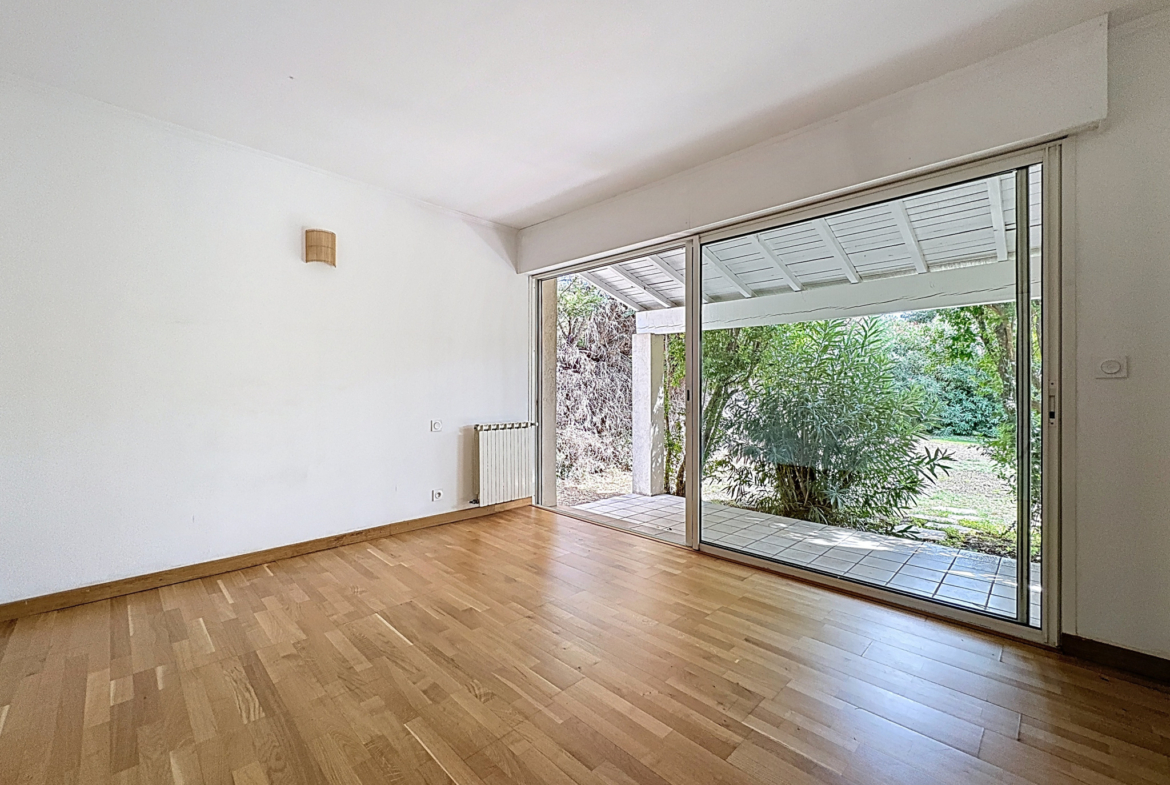 photo_66794f89b1aa625ec0f3913a5b58ccf1