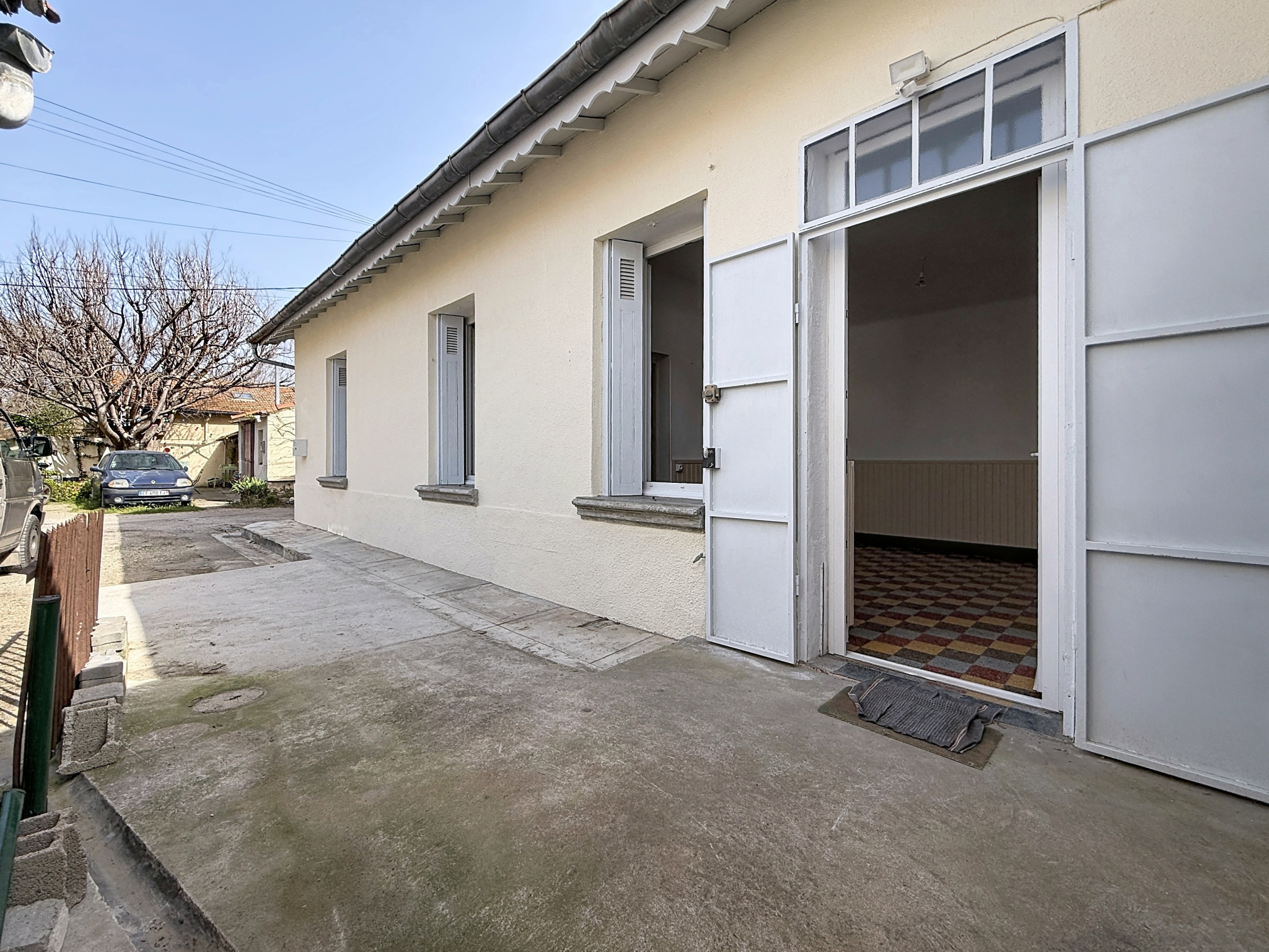 photo_103011a033bf7f411ad7af8a8c76ea55