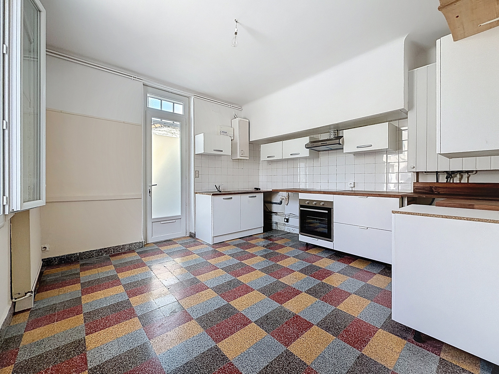 photo_19ee8b00df3a663ea46e5eb86ac11c86