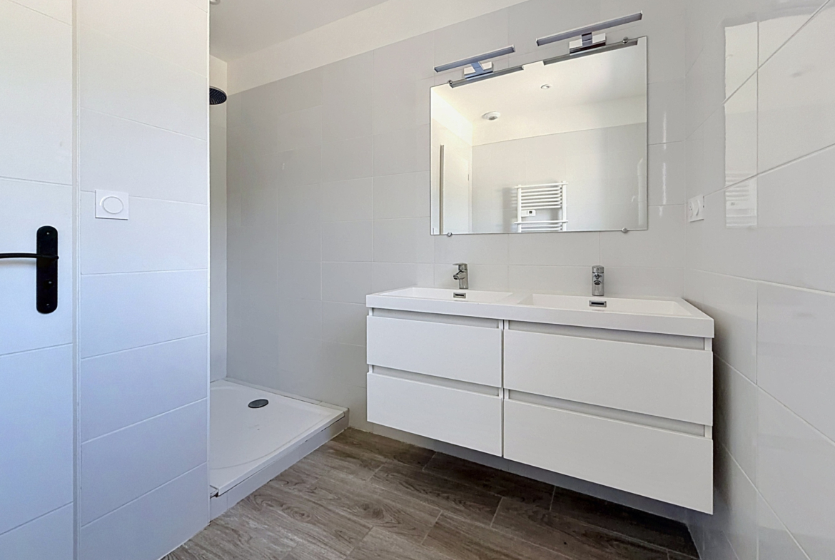 photo_235f788e5c5673230de64e0dad8e55cc