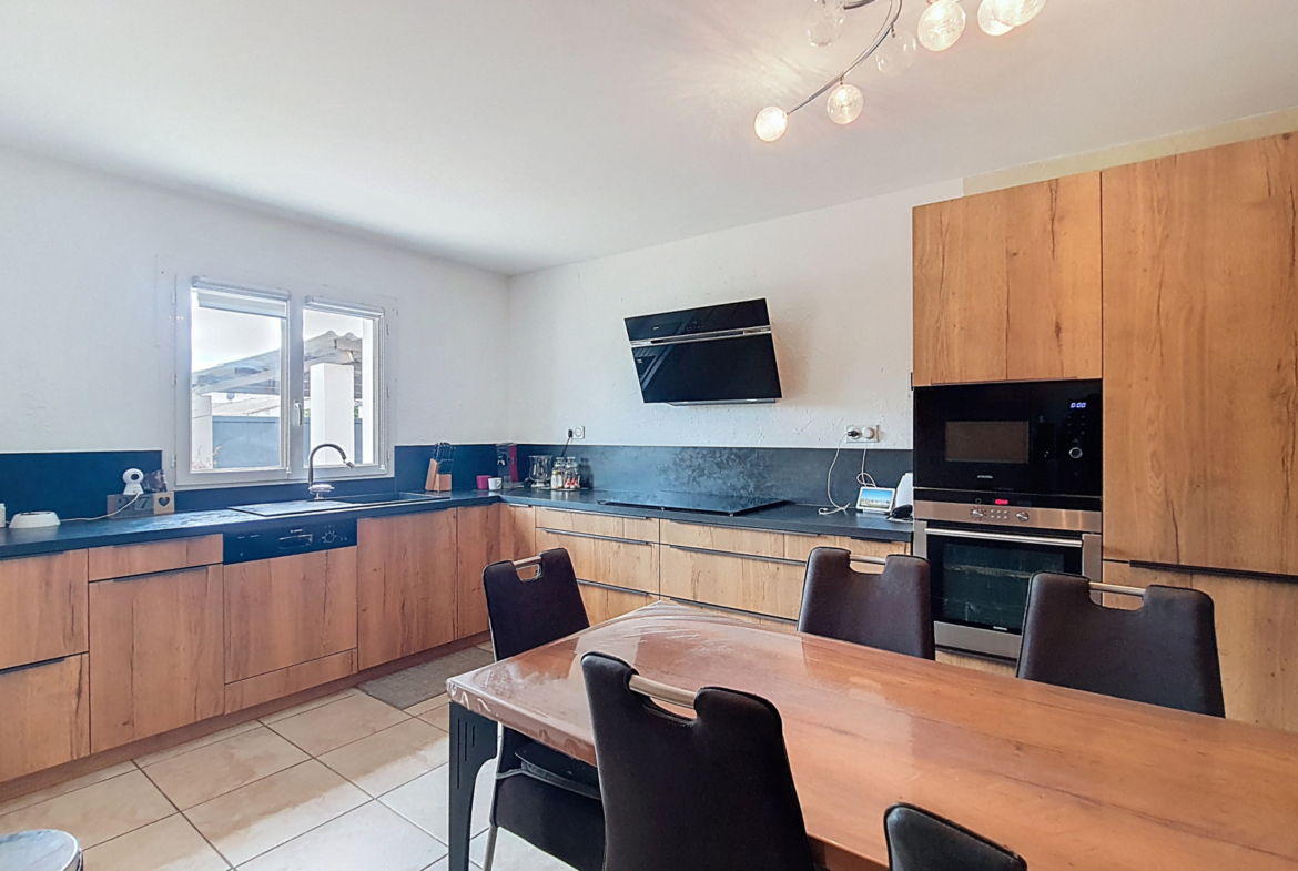 photo_661da85e4d7c287aab24da591b54a993