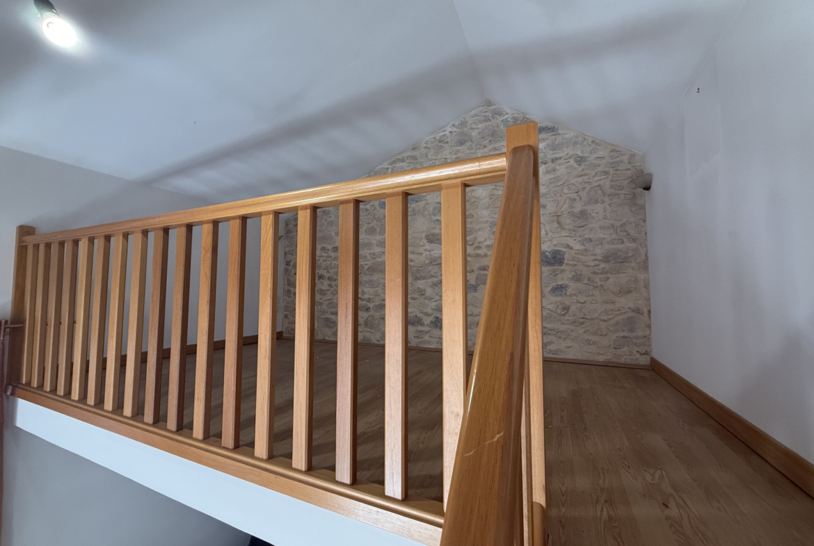 photo_675e2880e766e1f203d3ee7c2cf6f794