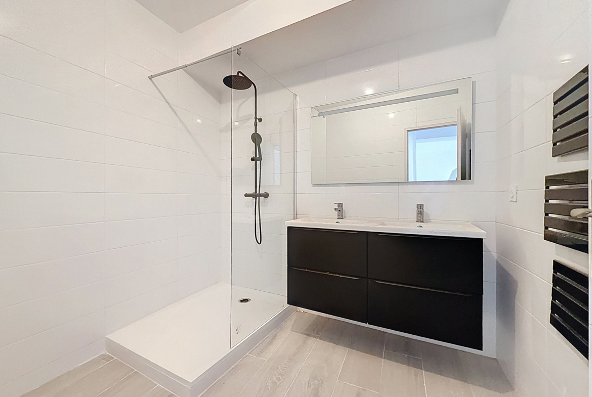 photo_81114bc2aa0b32b80140e5100cb25138