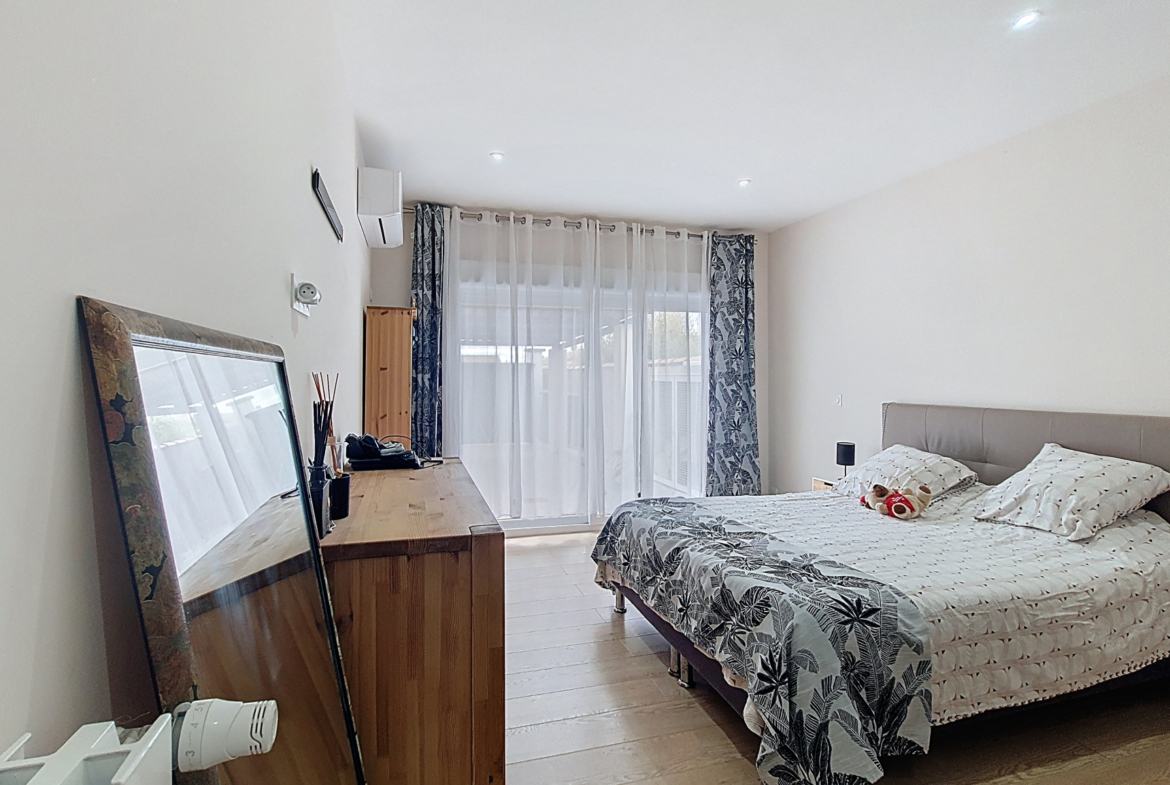 photo_a05ba6ad03a4281347fc4c8fd6357576