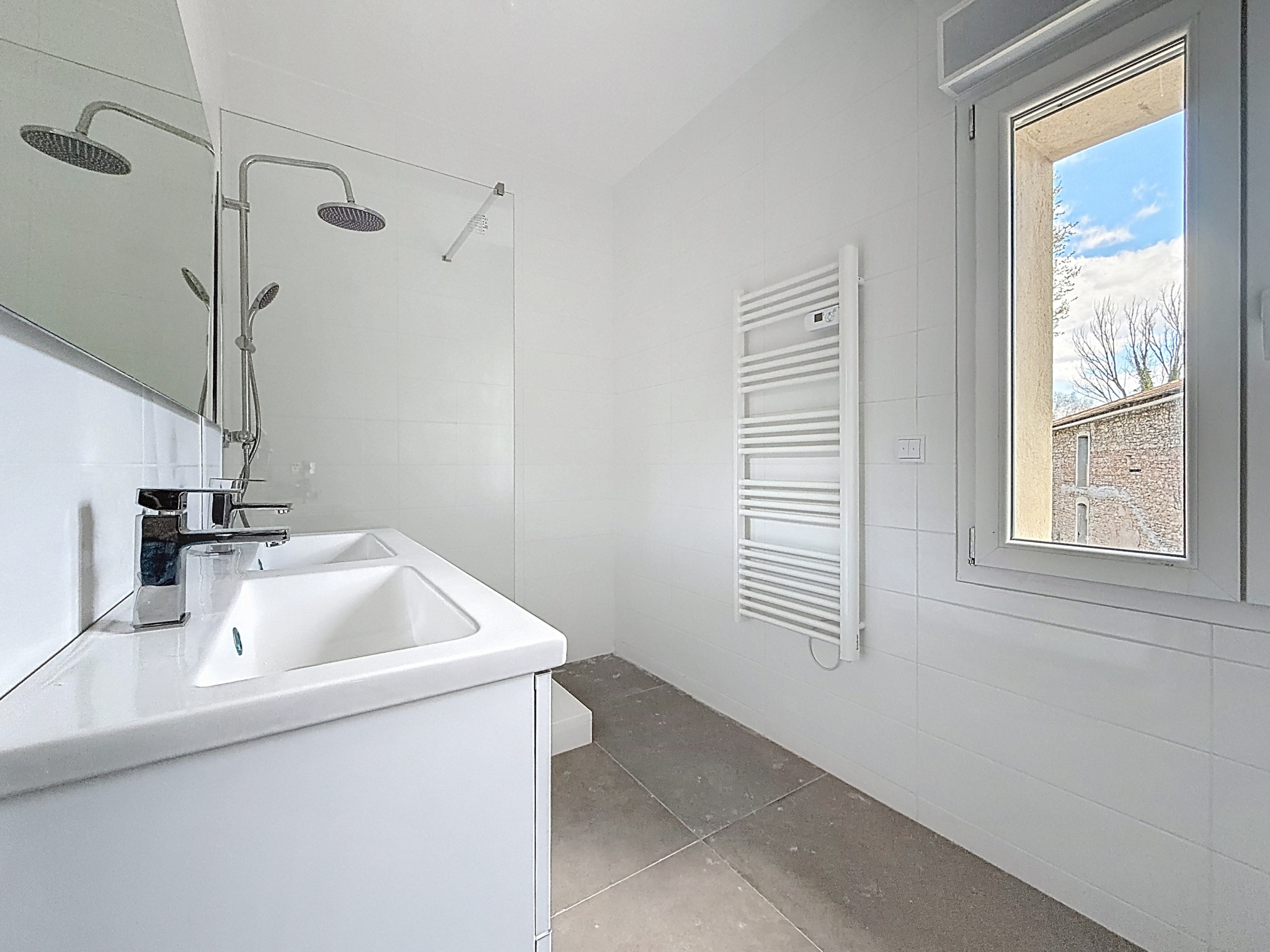 photo_b25f30026227b3ede235beb35dfd2e9d