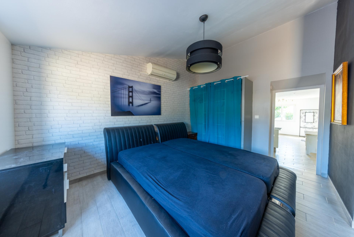 photo_e96f7fc0f42ca00e42eb5d336a3f21f1