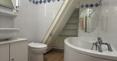 8217dc90.jpg
