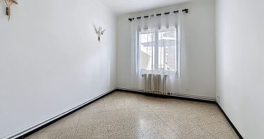 a3000e51.jpg
