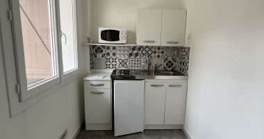 f9926413.jpg